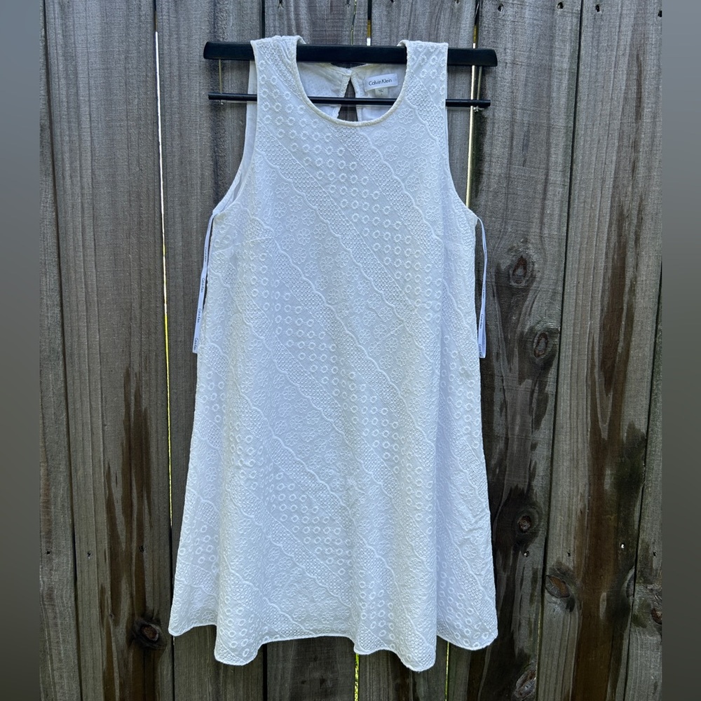 Calvin Klein White Sleeveless Lace Dress